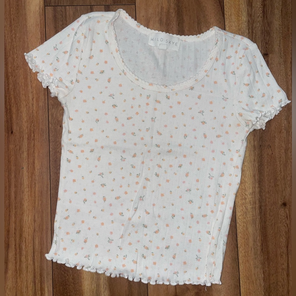 White Floral Short Sleeve Top
